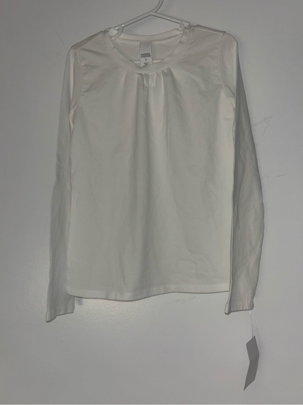 Harper Canyon White Ribbed Crew Neck Top